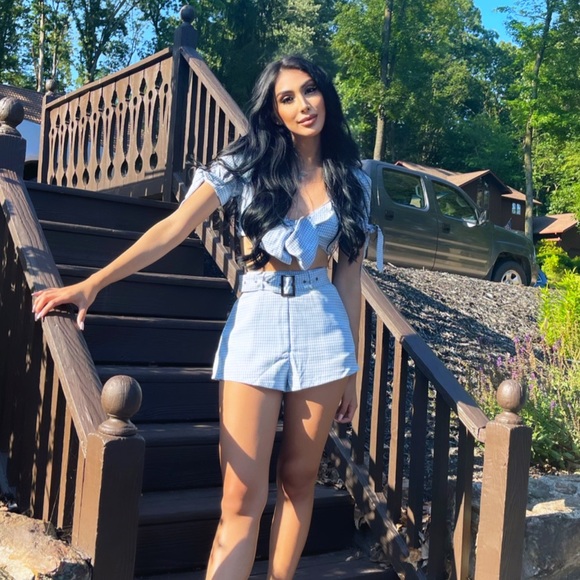 Meet your Posher, Maria Angeles - Picture 1 of 1